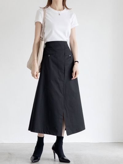 【RE ARRIVAL】 front slit design skirt / black