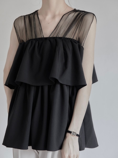【NEW】 tiered frill blouse
