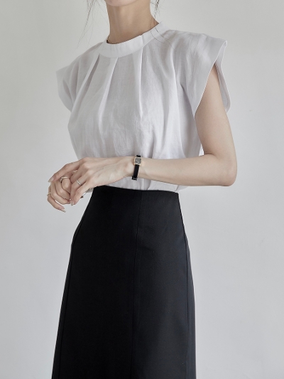 【NEW】 tuck french sleeve blouse / white