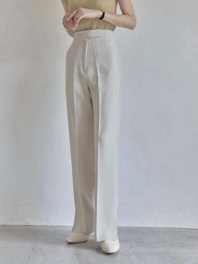 yRE ARRIVALz center press side slit pants / ivory