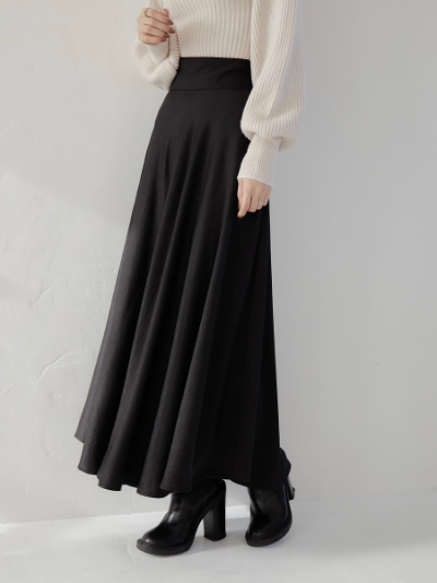 yRE ARRIVALz satin flare  long skirt