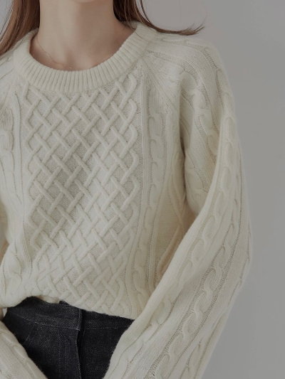【NEW】  crew neck cable Knit / ivory