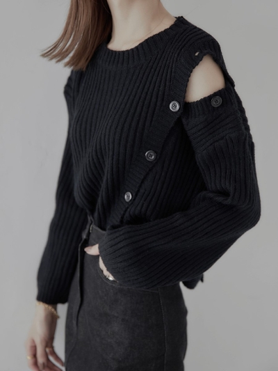 【NEW】 shoulder button knit / black