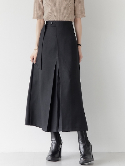【RE ARRIVAL】 side button design skirt / black