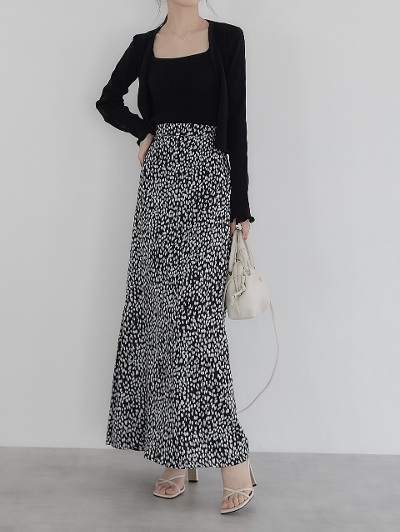 【NEW】 dot print flare skirt / black