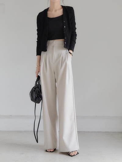 yRE ARRIVALz tuck design wide pants / beige