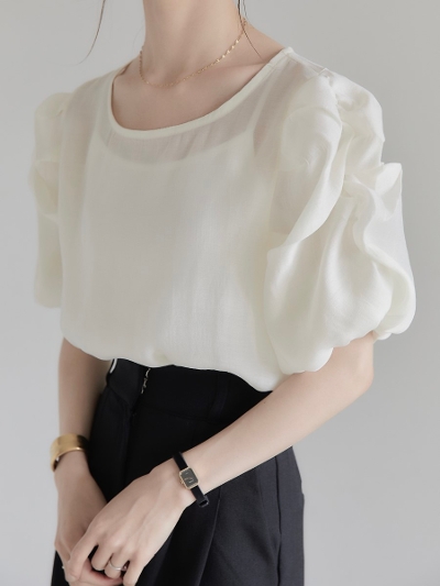 【NEW】 shirring sleeve blouse