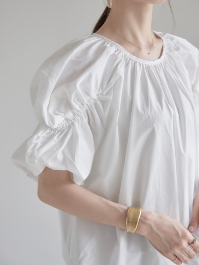 【NEW】 balloon silhouette blouse / white