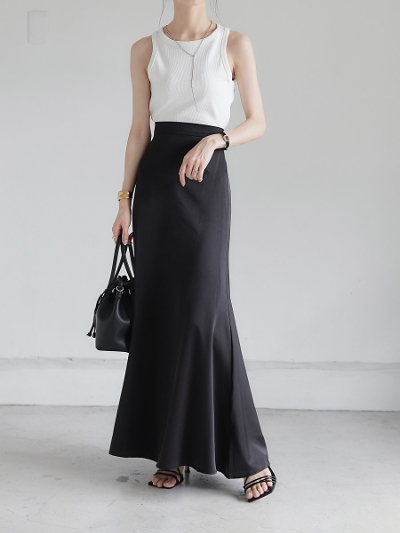 yRE ARRIVALz matte satin long skirt