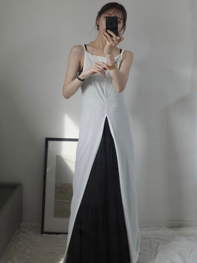 【NEW】 center slit mellow cami dress / white