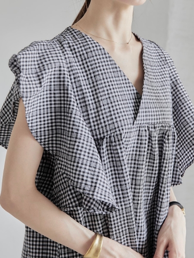 【NEW】 checked frill sleeve blouse