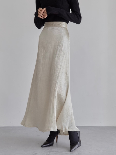 yRE ARRIVALz crinkle shiny skirt / gold