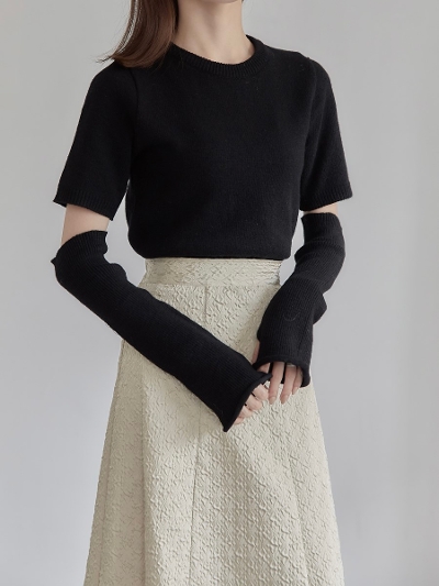 yNEWz arm set knit tops / black