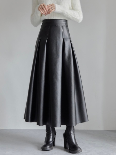 【NEW】 eco leather flare skirt / black