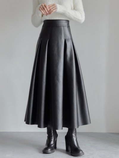 yNEWz eco leather flare skirt / black