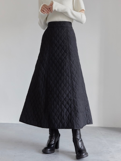 yNEWz quilting flare skirt