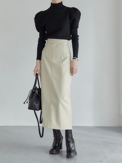 yNEWz back slit eco leather skirt / ivory