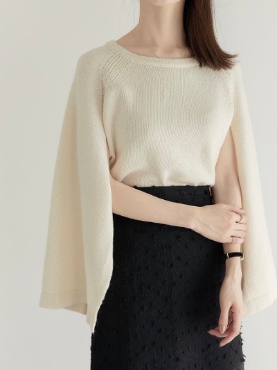 yNEWz sleeve slit knit / cream