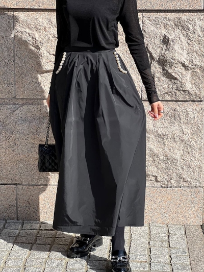 【NEW】ポケットパール付きブラックスカート