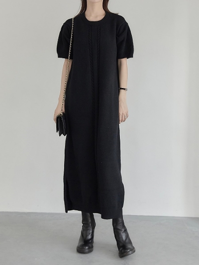 yNEWz cable line puff onepiece / black