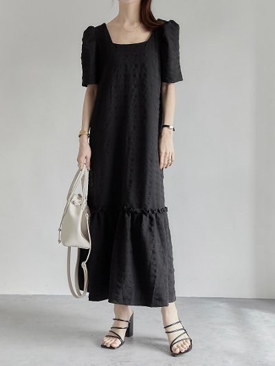yNEWz square neck puff dress / black