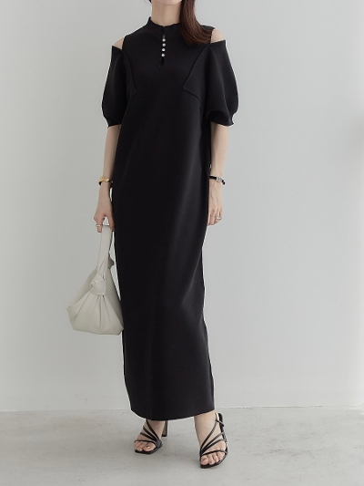 yNEWz shoulder open puff onepiece / black