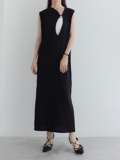yNEWz open design onepiece / black