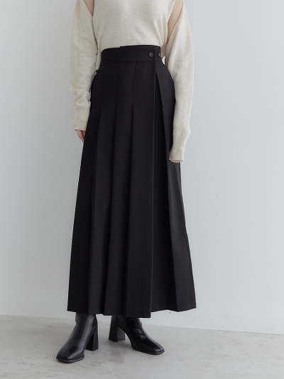yNEWz pleats tuck skants / black