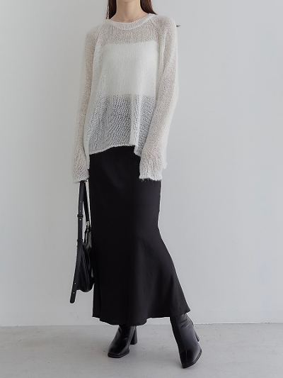 yNEWz satin mermaid skirt / black