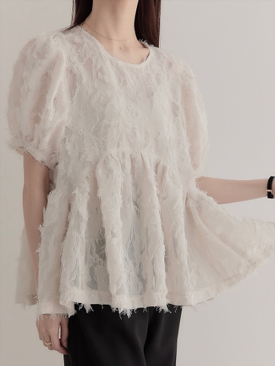 yRE ARRIVALzsheer jacquard peplum blouse