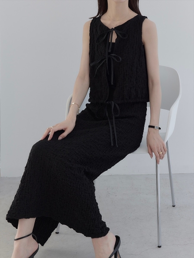 yRE ARRIVALzback slit ripple pencil skirt / black