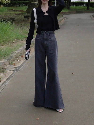 yRE ARRIVALzhem flare light black denim