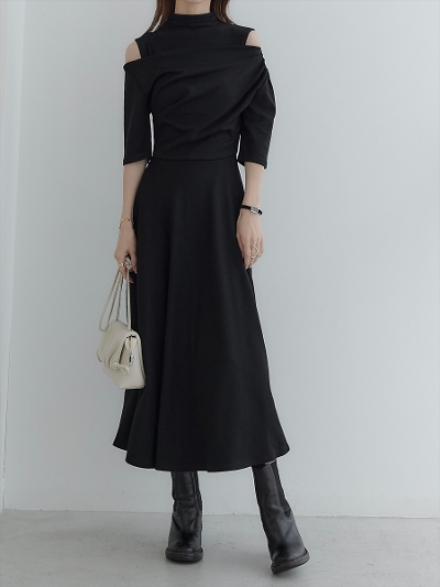 yRE ARRIVALzknit docking open shoulder onepiece