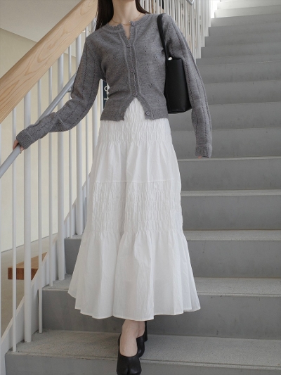 yRE ARRIVALzshirring tiered skirt / white