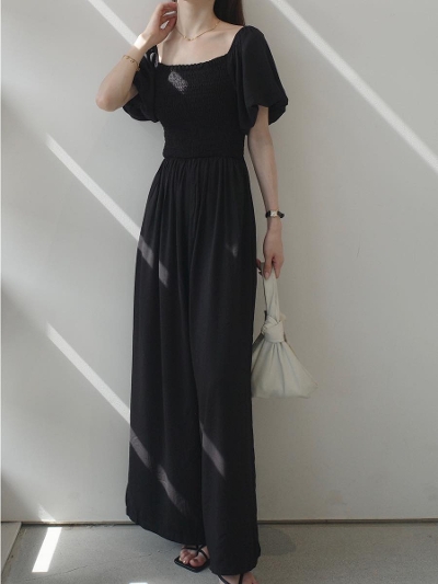 yNEWzpuff shoulder jumpsuit / black