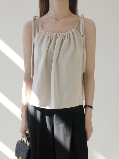 yNEWzribbon strap gather tops / beige