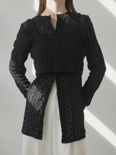 yNEWzflower emboss 2piece tops / black