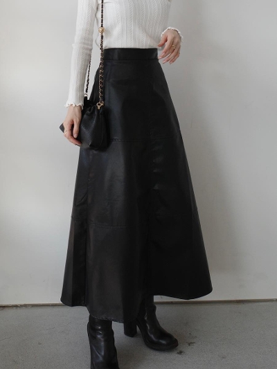 yNEWzeco leather flare skirt