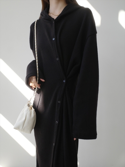 �yNEW�zsouffle touch button line dress / black