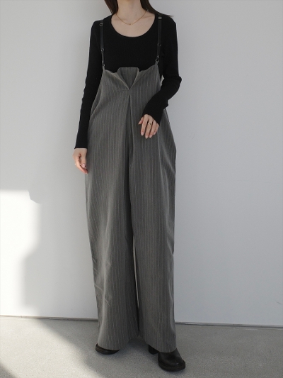 �yNEW�zstripe tuck jump suit / grey