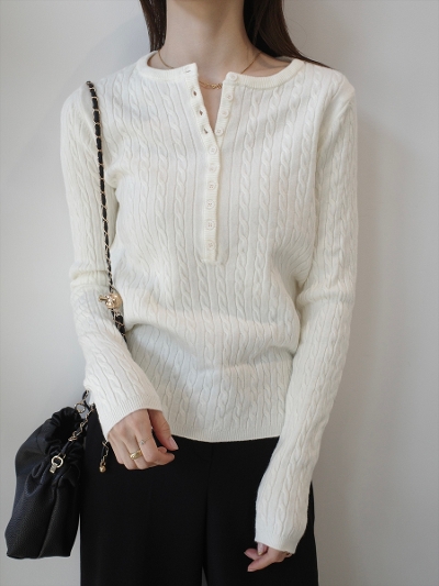 �yNEW�zhenry neck cable knit / ivory
