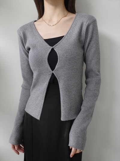 �yNEW�ztwist design knit top / grey