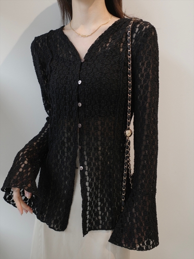 �yNEW�zflower lace bell sleeve cardigan / black