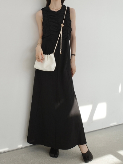 �yNEW�zshirring design flare dress / black