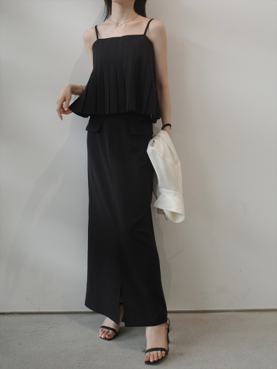 �yNEW�ztuck pleats cami setup / black