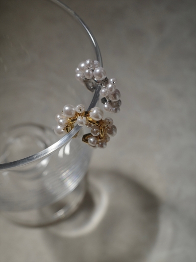 �yNEW�zperl ear cuff