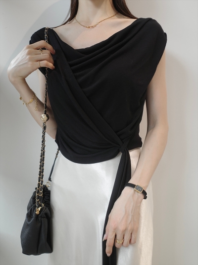 �yNEW�zknot design drape top / black